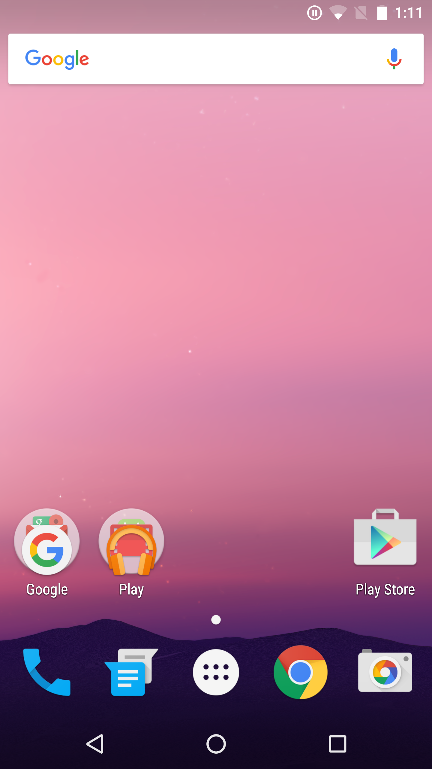 The home screen in Android N remains unchanged from Marshmallow, except for the new wallpaper