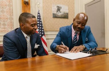 Man signing a contract | Photo by RDNE Stock project