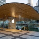 Apple store in Chicago | Photo by Siva Seshappan